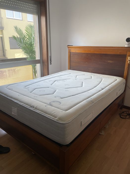 Colchao conservado como novo