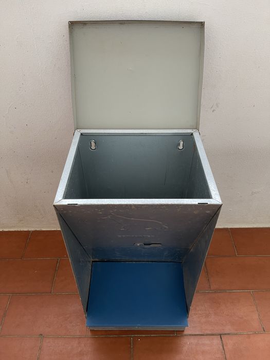 Comedouro cães galvanizado 27L