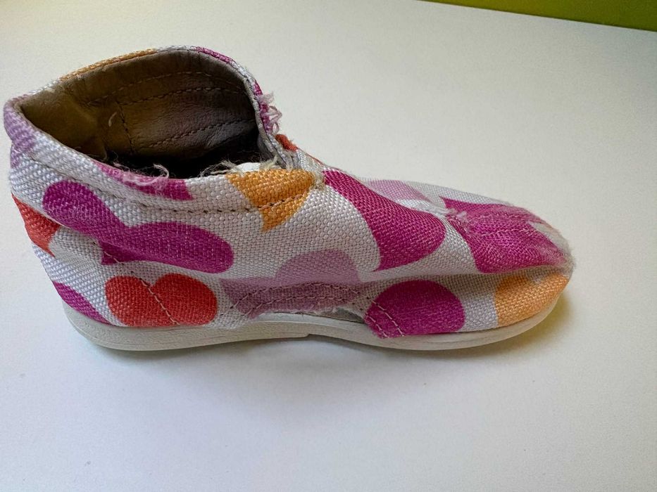 Buciki kapcie Slippers Family w serduszka rozmiar 24