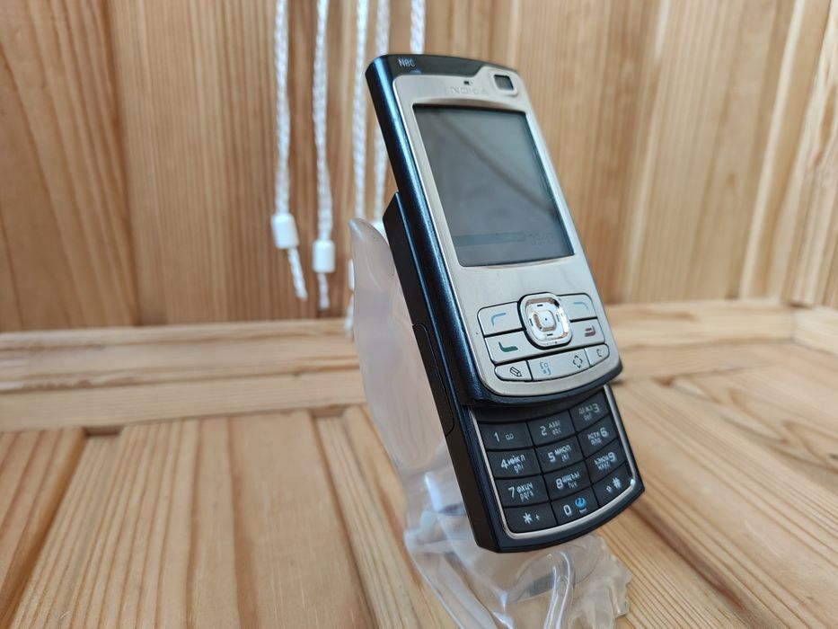 Nokia N80           .