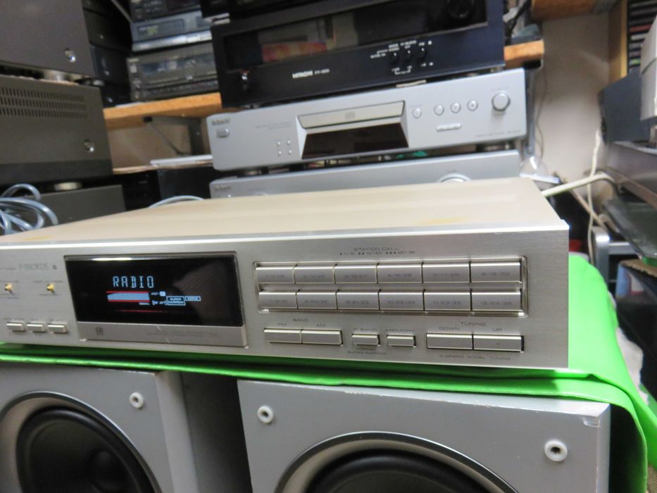 Tuner Pioneer F-550RDS