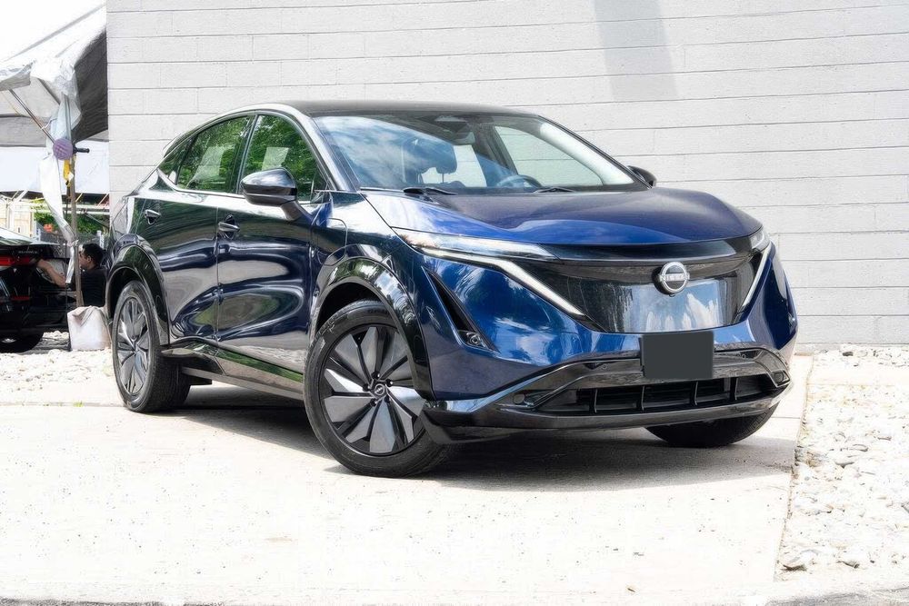 Nissan Ariya      2024