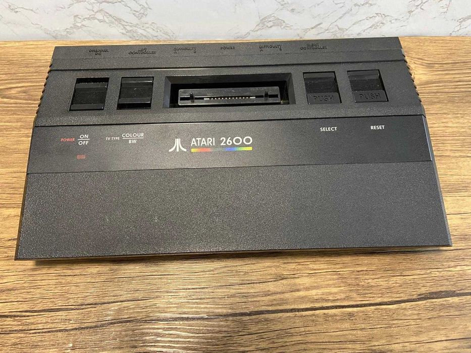 Consola Atari 2600 Junior - versão Irlandesa