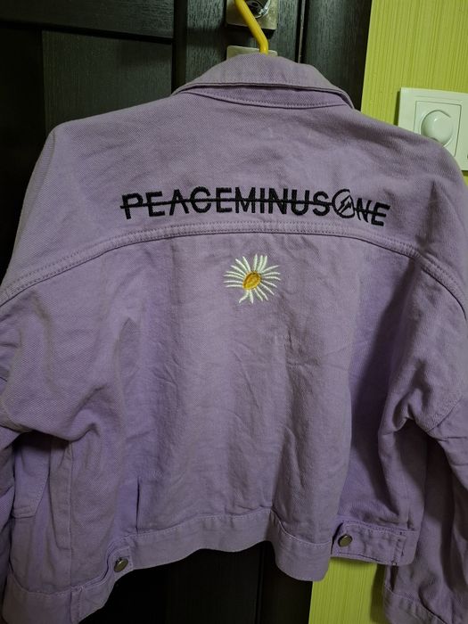 Фіолетова джинсовка курточка