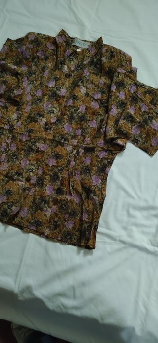 Blusa viscose manga comprida.