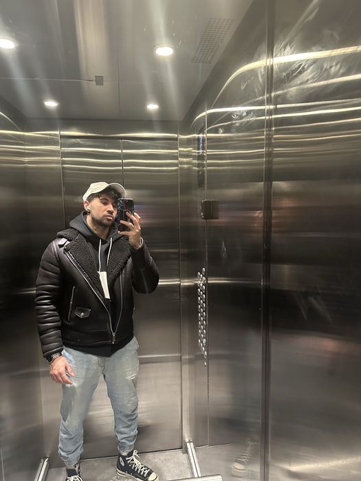 Продам стильную дубленку ZARA