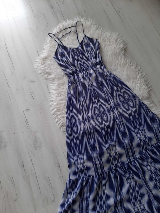 Piekna niebiesko biała sukienka dluga tiulowa na ramiączkach XS