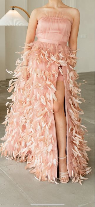 Сукня на випускний, весілля, вечірку