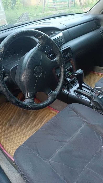 Легковий автомобіль