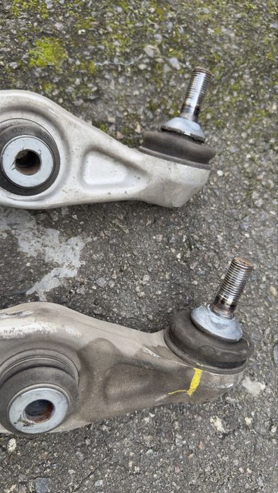 Нижні передні прямі ричаги та криві(банани) TESLA S