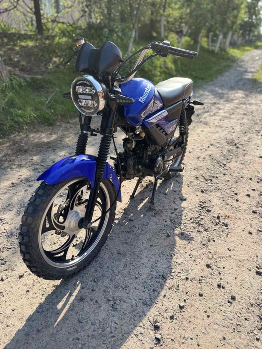 Продам мустанг фіт 125 на номерах