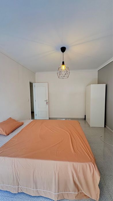 Arrendo um quarto
