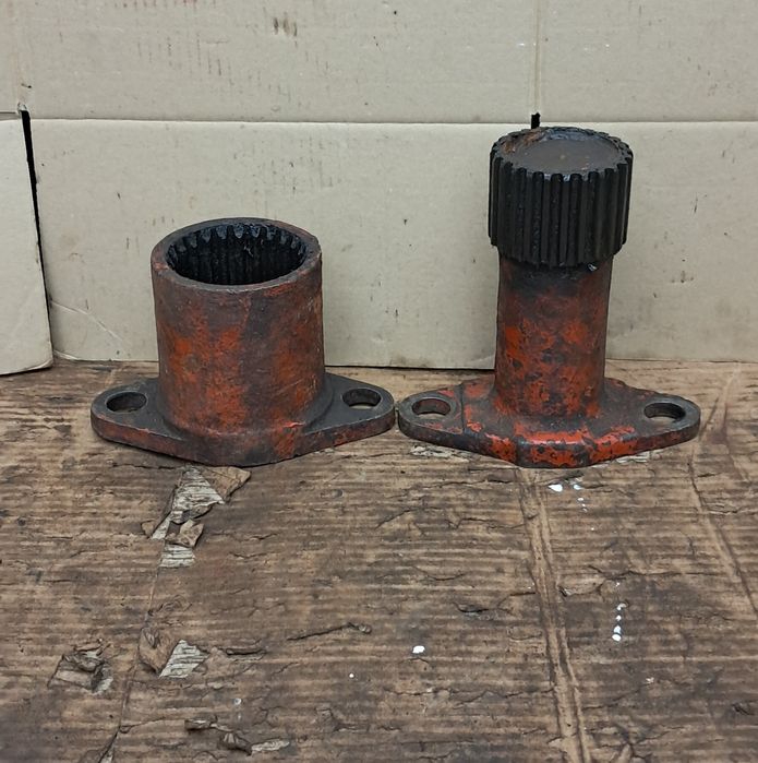 Скоба навіски вилка кардану ДТ 75 74