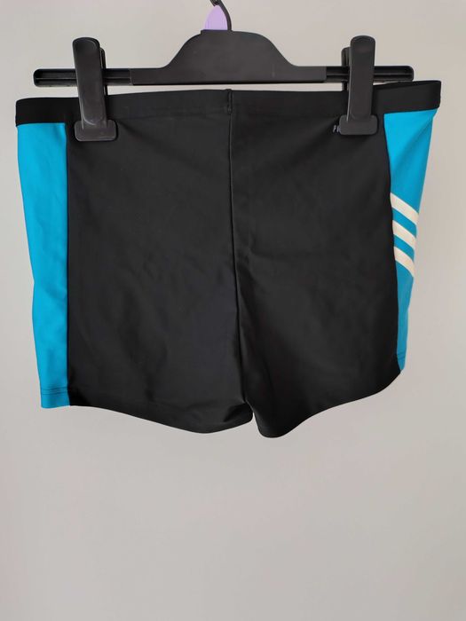 Czarno-błękitne kąpielówki męskie adidas 36