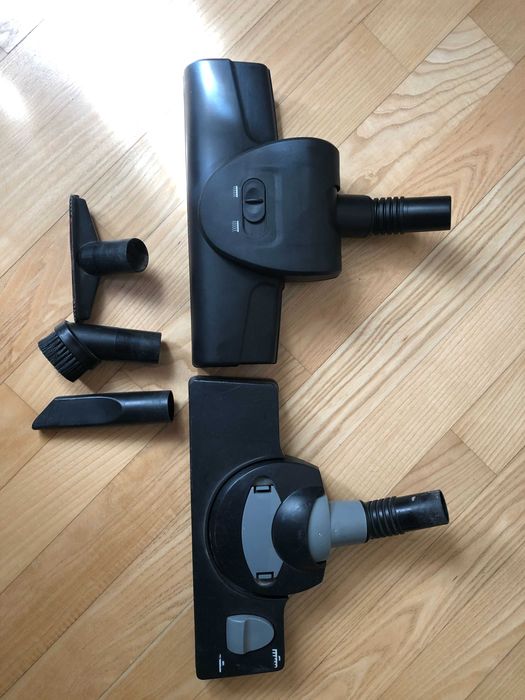 Порохотяг Zelmer Clarris Twix 2750.0 ST: 2 000 грн. - Фени для