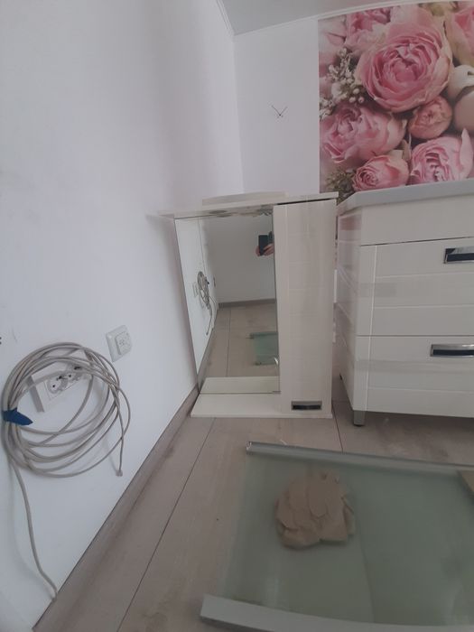 Мебель для ванной и раковина