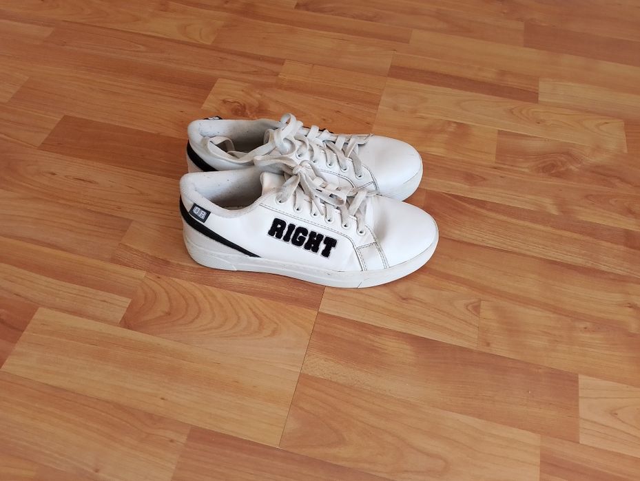 Buty damskie sportowe sneakersy Jenny Fairy rozmiar 39