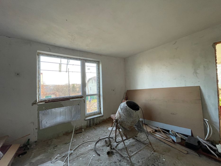 Будинок с. Оболоння, 3 км від м. Долина