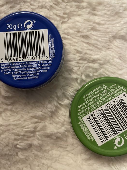 Kultowe maselka pielegnacyjne do ust Vaseline 2 szt