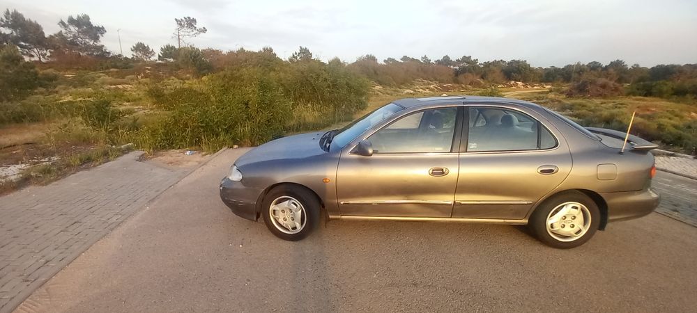 Hyundai lantra 1.6 gls impecável