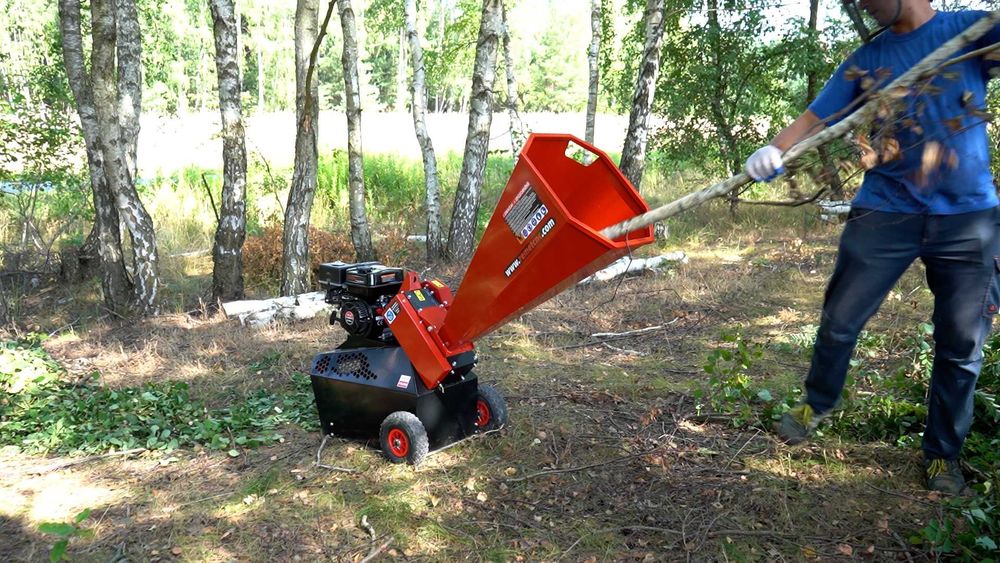 Rozdrabniacz spalinowy 7KM === rębak walcowy === RMEET RS-60