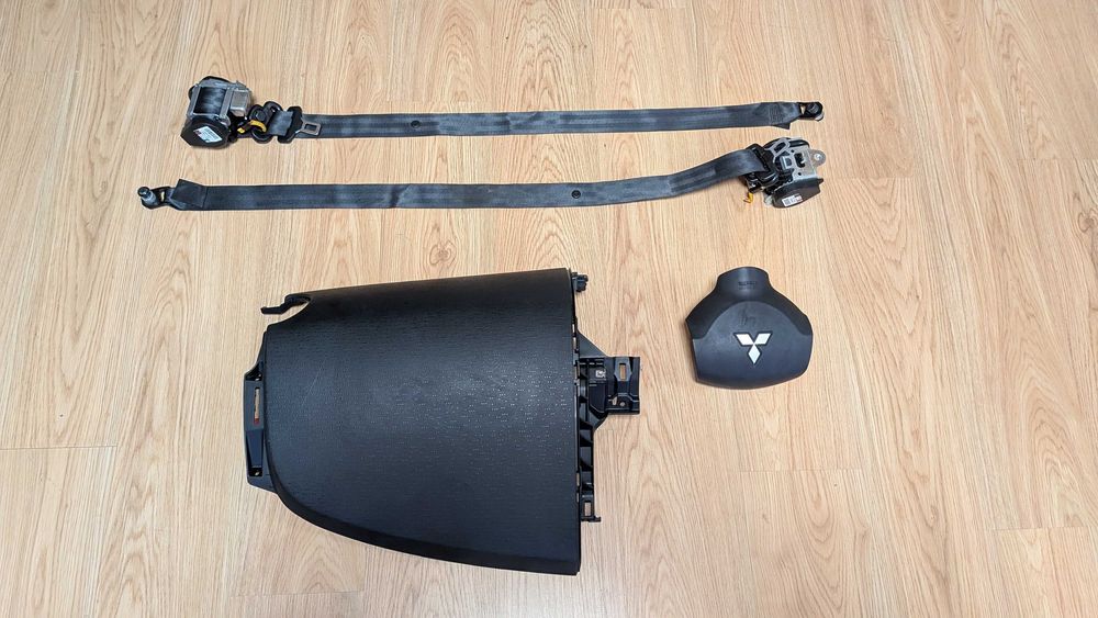Conjunto Kit Airbags Tablier Mitsubishi Colt Volante Cintos
