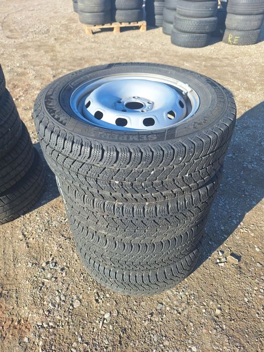 Koła zimowe Renault Trafic III Opel Vivaro II 215 65 r16c