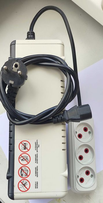 UPS PowerCom WAR-500A