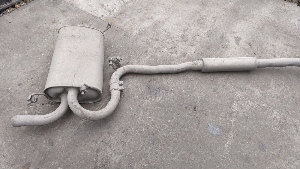 Продам глушитель заднюю банку на ниссан x-trail t30 2.2 дизель