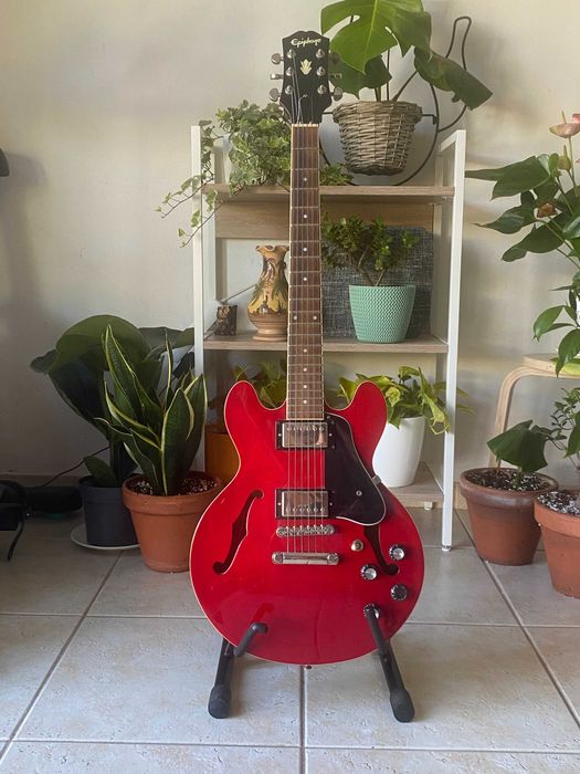 Epiphone The Dot ES-335 — Guitarra elétrica semiacústica
