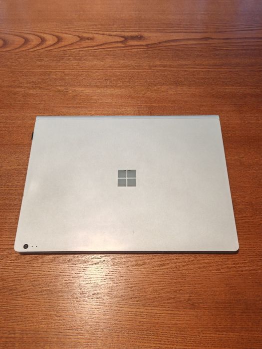 Microsoft Surface Book 2 i7 GTX1050