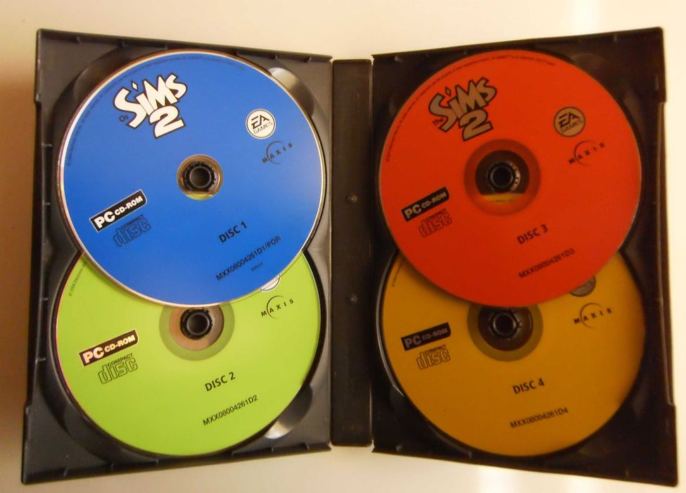 Jogo PC/CD-ROM "Os Sims 2" ORIGINAL COMPLETO - 4 CD - Em Inglês