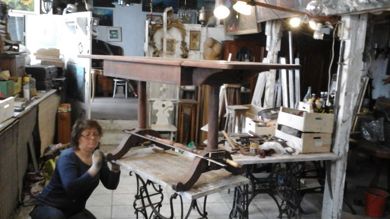 Kurs renowacji i konserwacji starych mebli - antyków