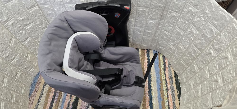 Cadeira auto Bébé Confort Axiss -Grupo 1