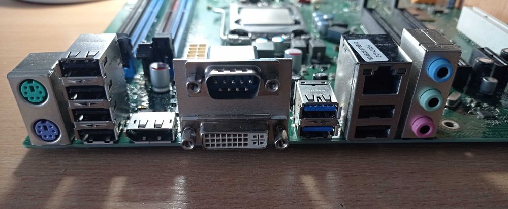 Płyty głównej FUJITSU + Procesor + chłodzenie