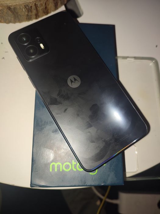 Motorola G23 na caixa