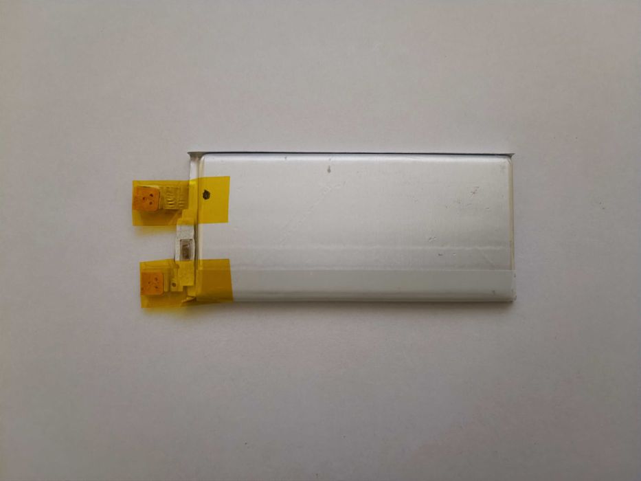 Bateria Litowo-Polimerowa 3.7 V (4.4 x 33 x 75)