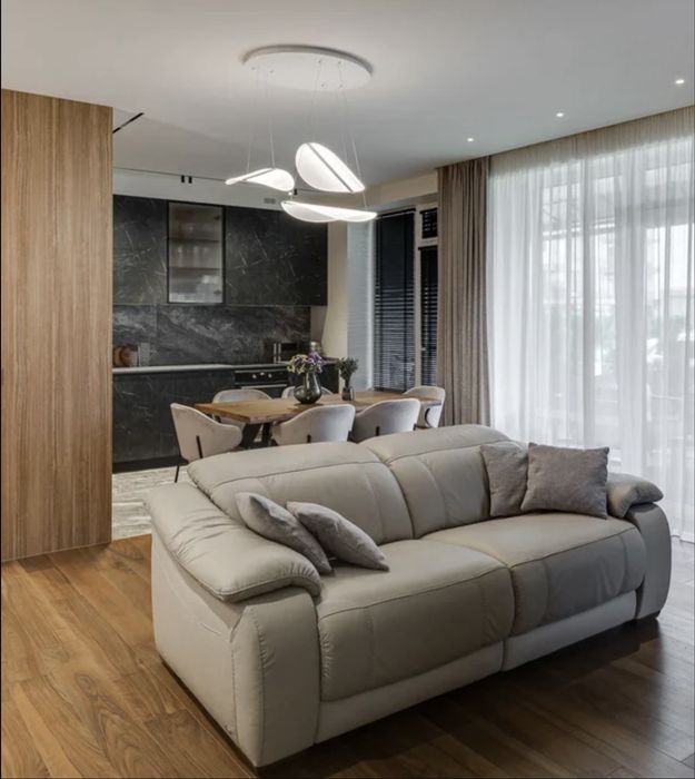 Продам диван з натуральної шкіри. Реклайнер. Італія. Natuzzi Softaly.