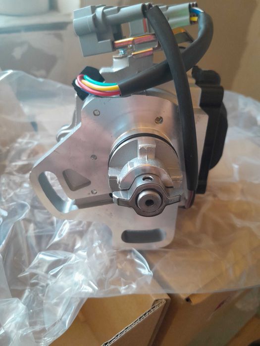 Трамблер 1902016250 Toyota Carina E разьемі 6+2