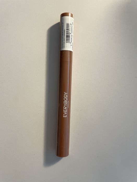 Everybody London kredka do ust Crayon Soft Caramel