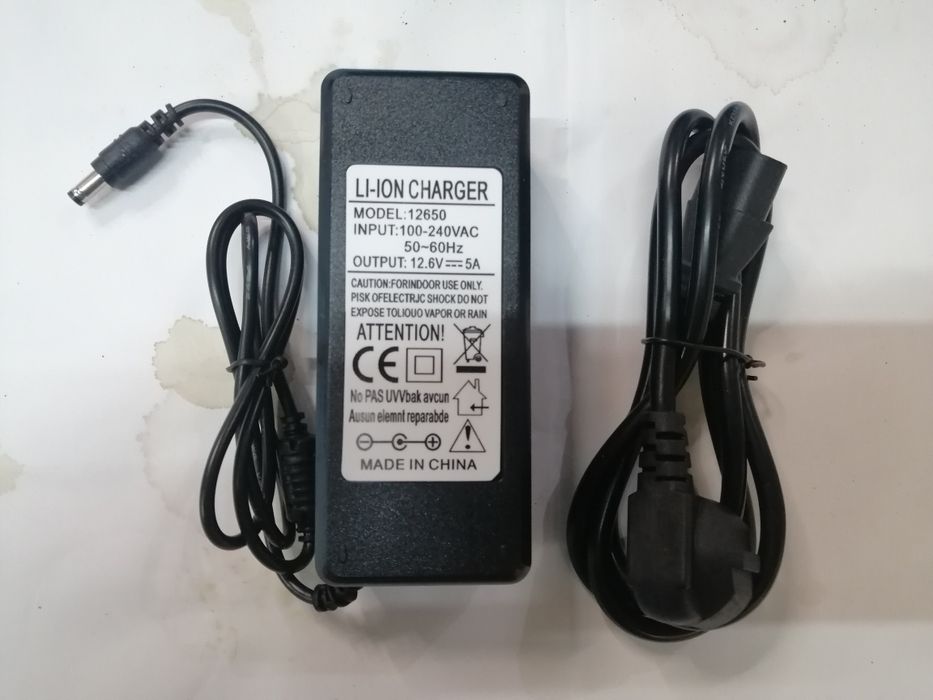 Адаптер,зарядка,зарядний пристрій 12.6В 3s 1А літій іон акумул