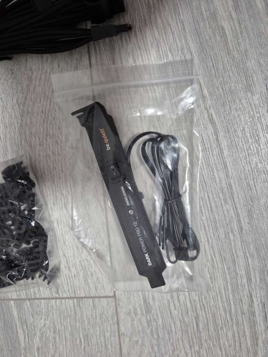be quiet! Dark Power PRO> Overclocking key для зміни режиму роботи 12V