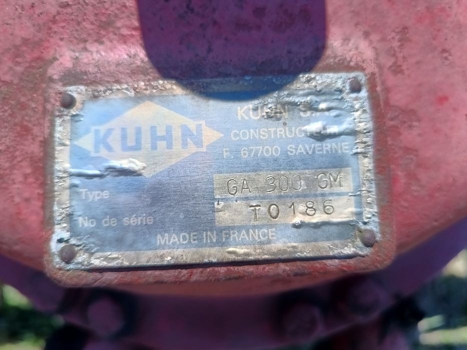 Zgrabiarka KUHN GA 300 GM