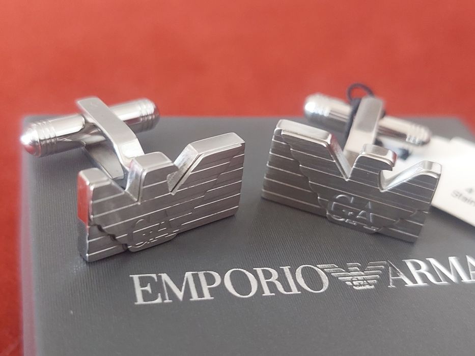 Botão camusa Emporio Armani