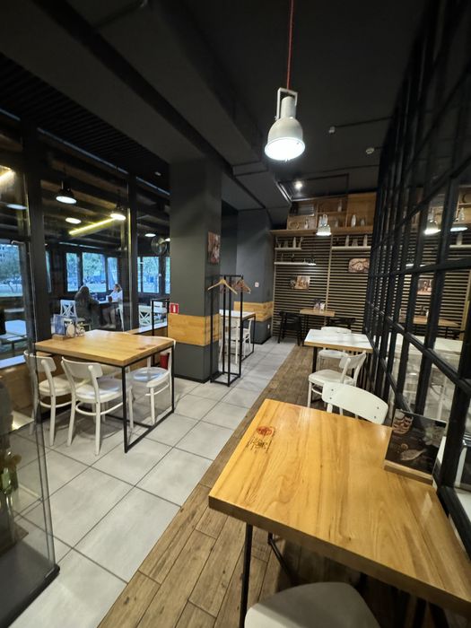 Оренда приміщення Піцерія 193м2 бульвар Верховної Ради 17