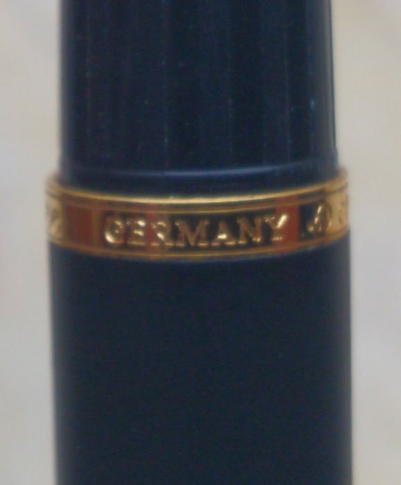 Canetas Élysée Laqué Black Mate