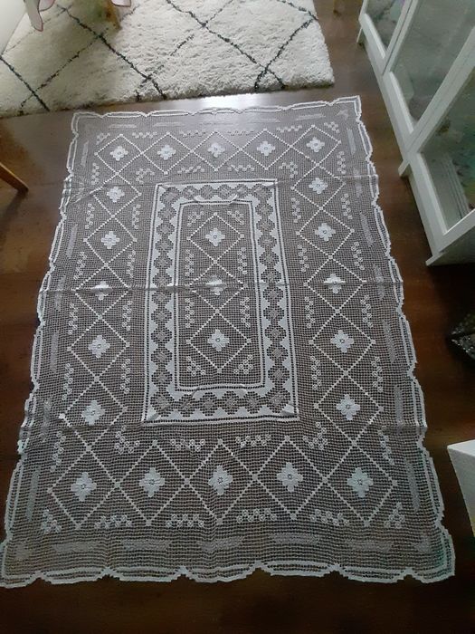 Obrus na prostokątny stół, rękodzieło koronka kołkowa 180x130 cm