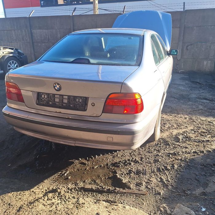 MASKA ZDERZAK PRZOD TYL BLOTNIK DRZWI  LAMPA KLAPA BAGAZNIKA SZYBA LUSTERKO BOCZKI DRZWI  BMW 5 E39 339/7