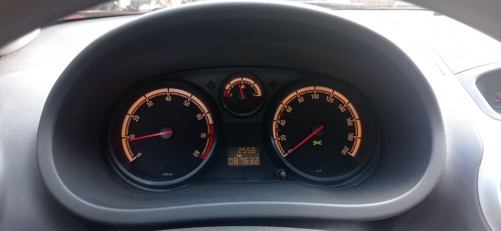 Opel Corsa d 2014r Niski przebieg!88tyś!!