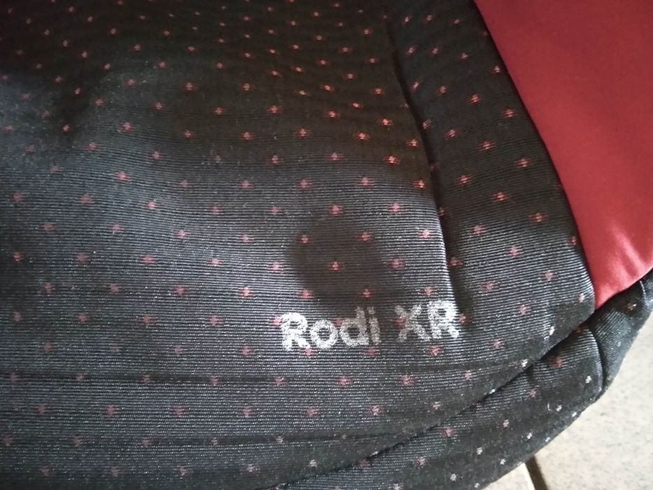 Fotelik dziecięcy samochodowy